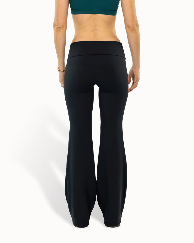 Adjust Flares Warm Luxe™ | Truffle Black