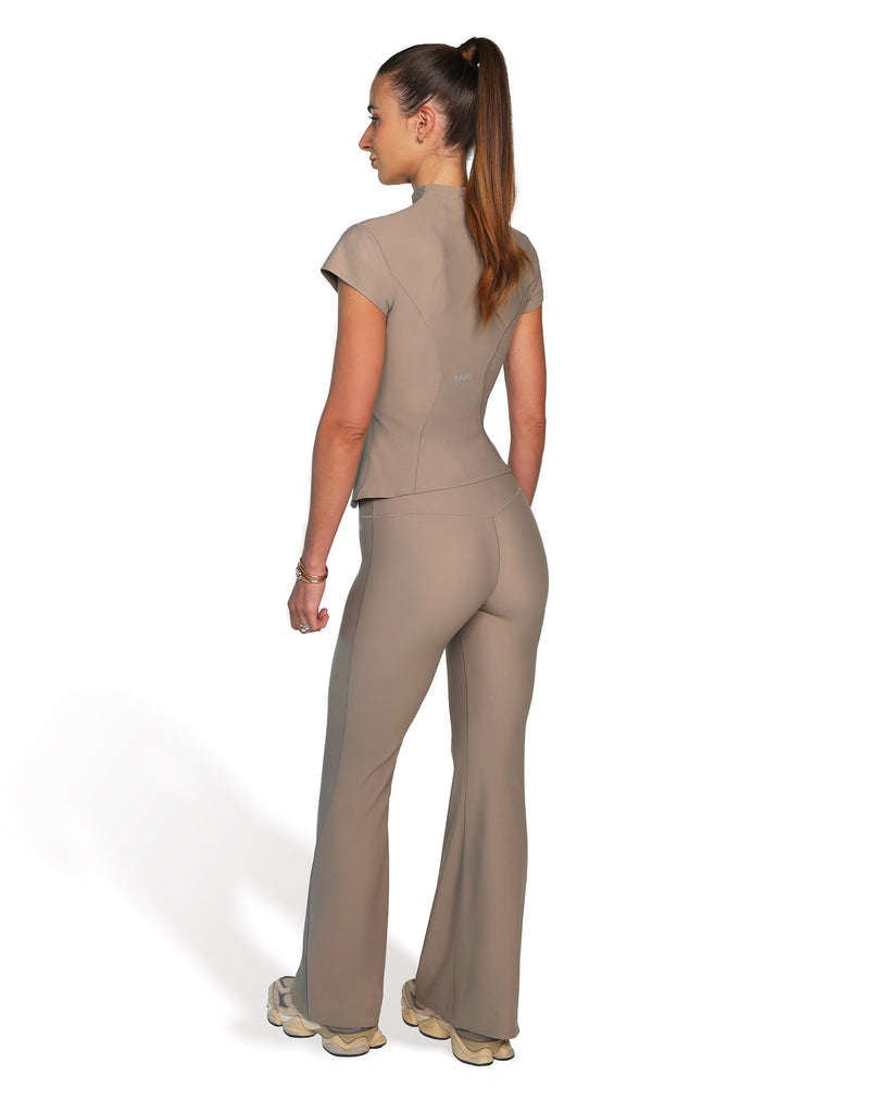 Classic Flares Light Luxe™ | Iced Coffee