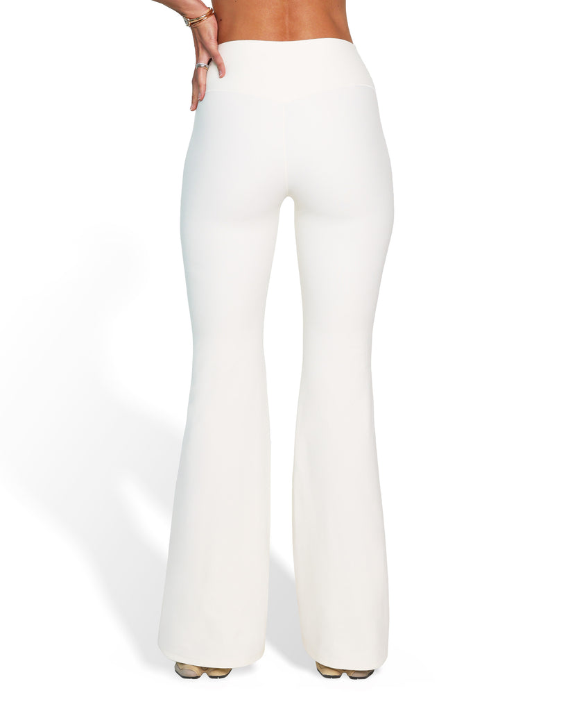 Classic Flares Light Luxe™ | Panna Cotta